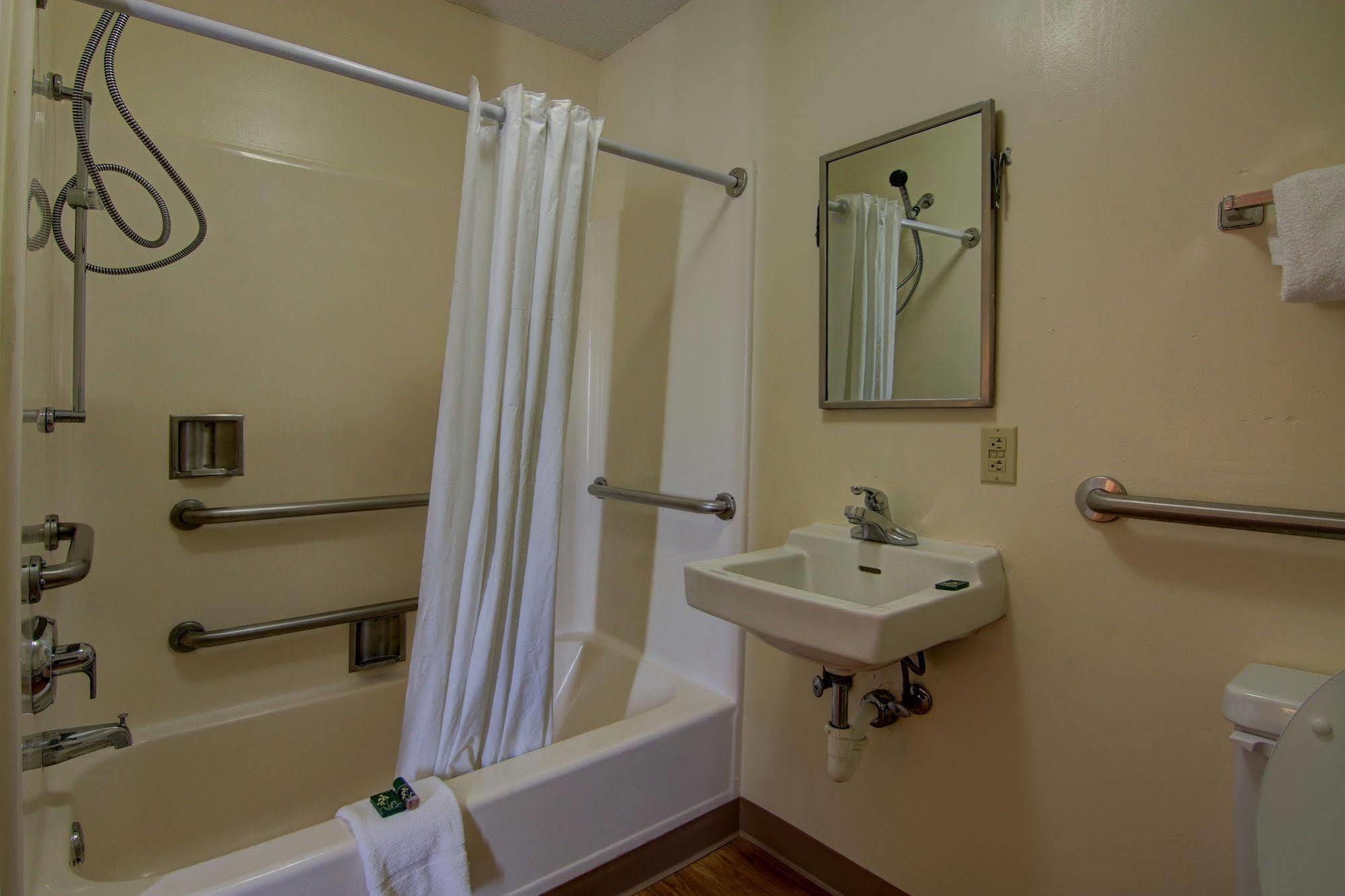 Intown Suites Extended Stay Atlanta Ga - Snellville Exterior foto