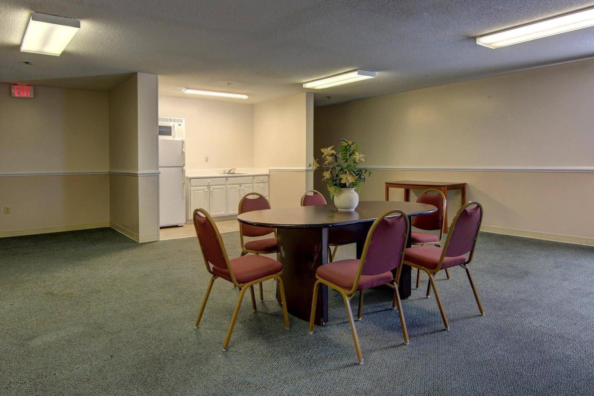 Intown Suites Extended Stay Atlanta Ga - Snellville Exterior foto